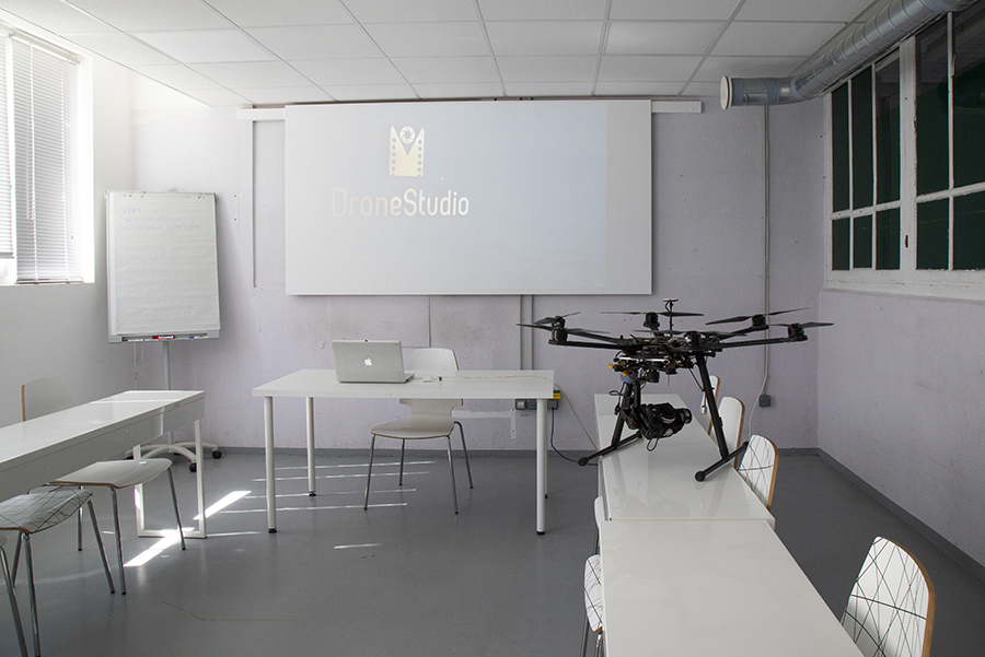 Dronestudio formation drone